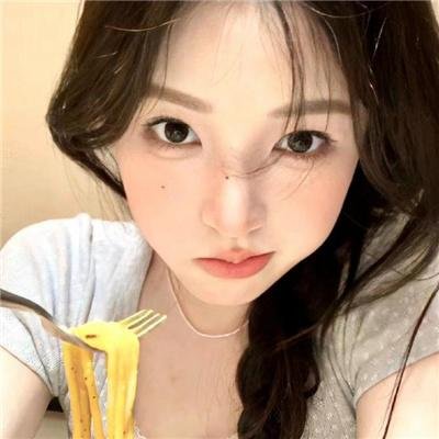 行走的鸡毛掸子